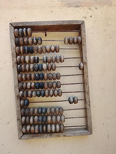Taxta hesab maşası (abakus) - Material: tam taxta çərçivə, metal