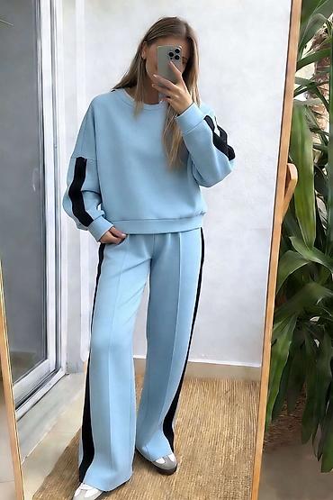 Gornji i donji deo: Komplet trenerka
Nov model
Cena : 3.900 dinara — 7