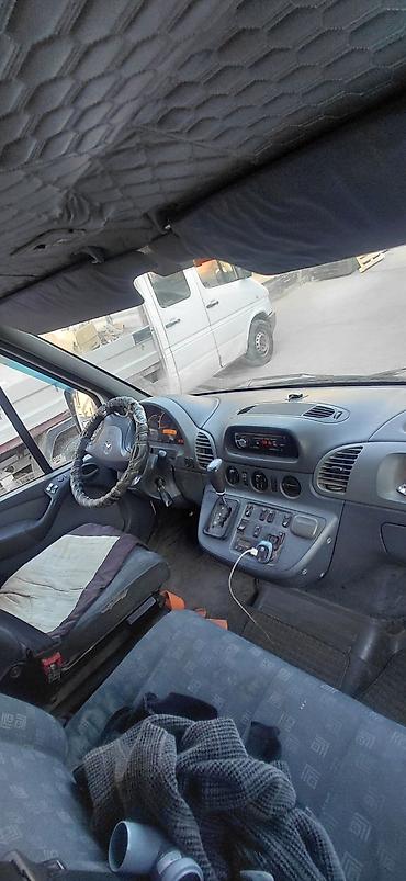 грузовики мерс: Грузовой бортовой автомобиль Mercedes-Benz (кабина белая, черный — 5