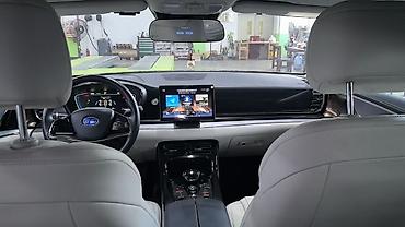 BYD: BYD E9: 2021 г., Электромобиль — 2