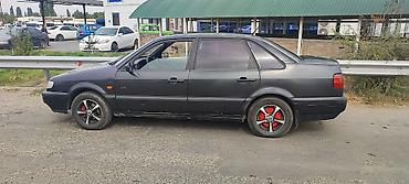 wolksvagen vento: Volkswagen Passat: 1994 г., 1.8 л, Механика, Газ, Седан — 3