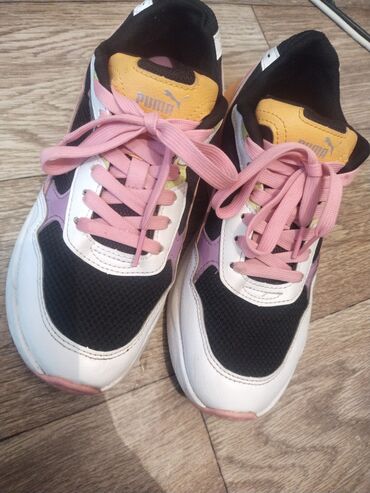 Кроссовки и спортивная обувь: Кроссовки, 38.5, 39, Puma, Б/у, Самовывоз at lalafo.kg Кроссовки и спортивная обувь: Кроссовки, 38.5, 39, Puma, Б/у, Самовывоз