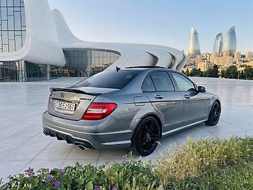 Mercedes-Benz: Mercedes-Benz C 350: 3.5 l | 2012 il Sedan — 3