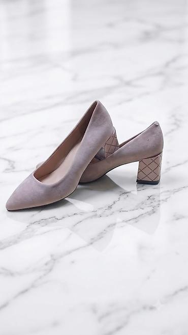 Tuflilər: Qadın ayaqqabı kolleksiyası - Sweetie brendi açıq rəngli sandal — 3