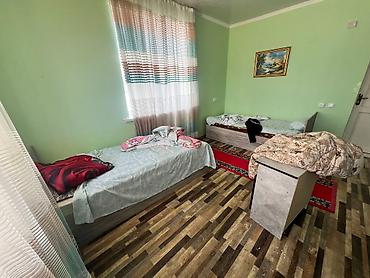 Гостиницы на Иссык-Куле: Гостиница на Иссык-Куле, У Бекбола, Чолпон-Ата, 10+ мест, На летний сезон — 17