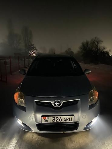 Toyota: Toyota Auris: 2007 г., 1.6 л, Механика, Бензин, Хэтчбэк — 4