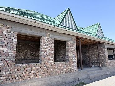 Продажа коттеджей и домов: Продаётся частный дом с закрытым двором и хозяйственными постройками — 13