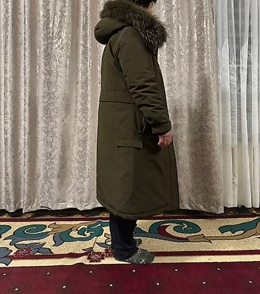 военная парка: Пуховик, По колено, С мехом, XL, Стандарт — 2