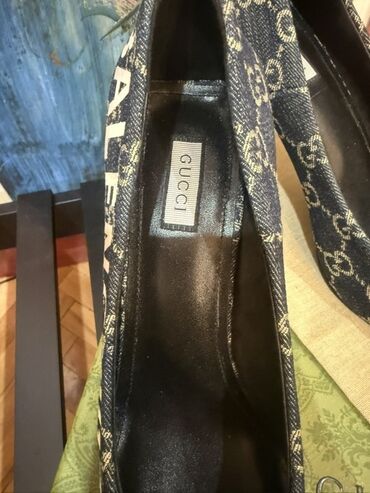 Salonke: Salonke, Balenciaga, 40 — 8