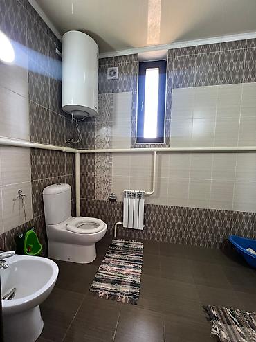 Долгосрочная аренда домов: 300 м², 6 комнат, Амбарная, Лоджия, Парковка — 28