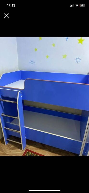 детская кроватка с комодом и пеленальным столиком: Двухъярусная детская кровать, Новый, Другой материал, цвет - Синий