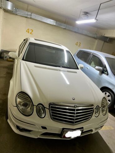 Mercedes-Benz: Mercedes-Benz E-Class: 2004 г., 5 л, Типтроник, Газ, Седан