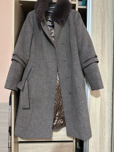 Верхняя одежда: Пальто, L (EU 40)