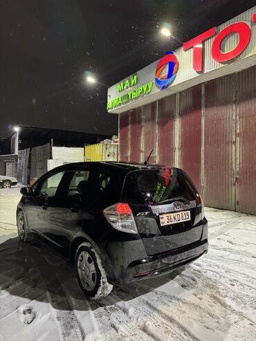 Honda: Honda Fit: 2011 г., 1.5 л, Вариатор, Бензин, Хэтчбэк