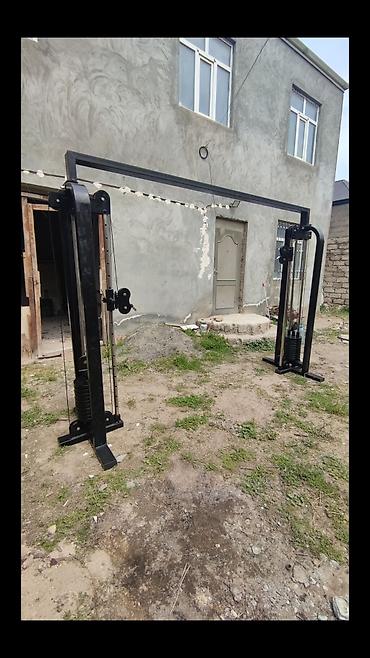4 luk kabel: İki tərəfli kabel krossover trenajoru - Çərçivə: möhkəm polad — 1