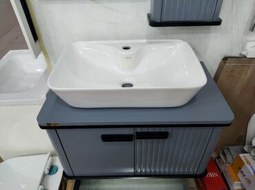 мойка для кухни под столешницу: Müasir vanna otağı üçün lavabo və dolab dəsti - Üstə quraşdırılan
