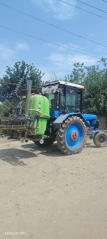 Kommersiya nəqliyyat vasitələri: Kənd təsərrüfatı üçün universal təkərli traktor Xüsusiyyətlər: - — 3