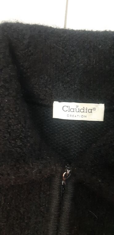 продажа пиджака: Продаю кардиган шерстяной производство Италия буклированная вязка в