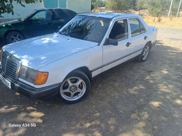 домкрат для машины: Mercedes-Benz W124: 1988 г., 2.3 л, Механика, Бензин, Седан