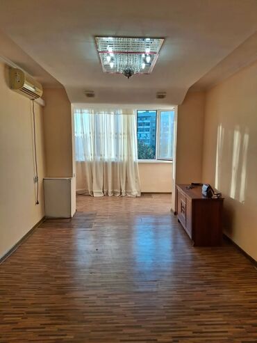 3 х комнатные квартиры в бишкеке: 3 комнаты, Агентство недвижимости, Без подселения, С мебелью частично