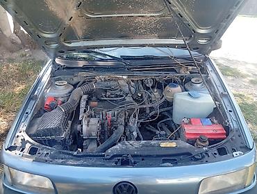 замик: Volkswagen Passat Variant: 1990 г., Механика, Бензин, Универсал — 1