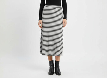spódnice rozkloszowane plus size: Спідниця жіноча, розмір S