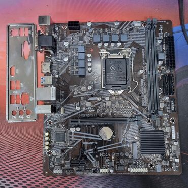 купить материнскую плату для компьютера: Материнская плата, Новый, Gigabyte, LGA1200, Для ПК
