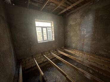 Həyət evləri və villaların satışı: 3 otaqlı, 100 kv. m, Kredit yoxdur, Təmirsiz — 4