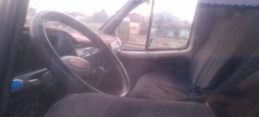 Yük maşınları: Yükdaşıma üçün tentli yüngül yük avtomobili - Korpus: ağ kabin, boz — 5