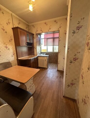 Продажа квартир: 3 комнаты, 64 м², 106 серия, 8 этаж, Старый ремонт