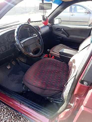 Volkswagen: Volkswagen Passat: 1991 г., 1.8 л, Механика, Бензин — 8