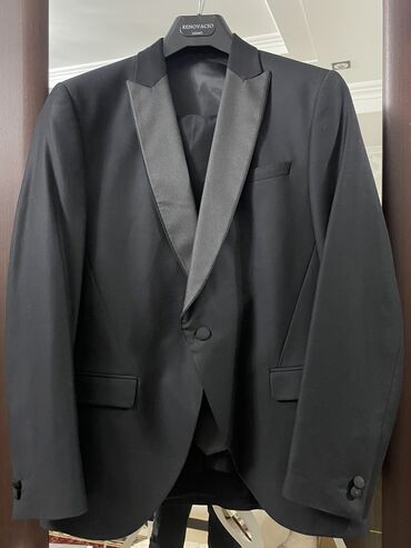 тройку костюм: Костюм 6XL (EU 52), цвет - Черный