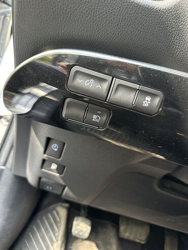 Toyota: Toyota Prius: 2021 г., 1.8 л, Вариатор, Гибрид, Хэтчбэк — 12