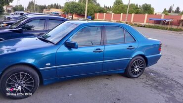 Mercedes-Benz: Mercedes-Benz C-Sinfi sedan (W202) - Kuzov: 4 qapılı sedan, mavi rəng — 9