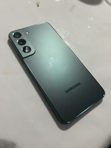 Samsung: Samsung Galaxy S22, Б/у, 256 ГБ, цвет - Белый, 1 SIM