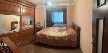 Uzunmüddətli kirayə mənzillər: Nərimanov metrosu yaxınlığında 5 mərtəbəli binanın 5-ci mərtəbəsində 2 — 4