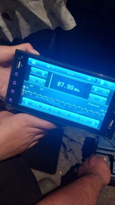 палатка на авто: Сенсорный магнитола почти новый