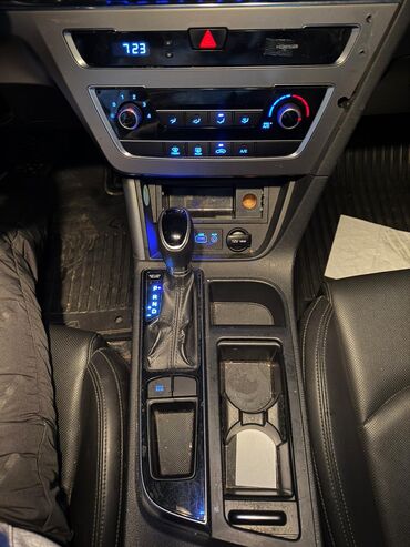 Hyundai: Hyundai Sonata: 2019 г., 2 л, Автомат, Газ, Седан at lalafo.kg — 13 Hyundai: Hyundai Sonata: 2019 г., 2 л, Автомат, Газ, Седан — 13