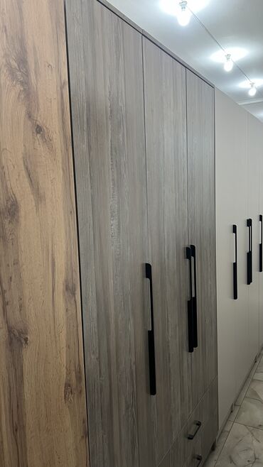 Шкафы для одежды: Шкаф для одежды, Новый, Прямой, ЛДСП — 12