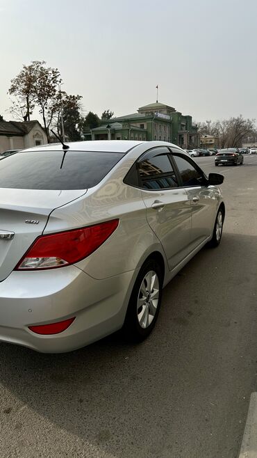 Hyundai: Hyundai Accent: 2016 г., 1.6 л, Автомат, Бензин, Седан at lalafo.kg — 5 Hyundai: Hyundai Accent: 2016 г., 1.6 л, Автомат, Бензин, Седан — 5