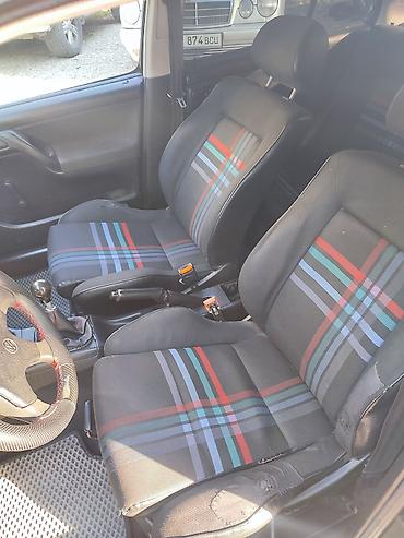 фиолетовая лампа: Volkswagen Golf: 1993 г., 1.8 л, Механика, Бензин, Хэтчбэк — 7