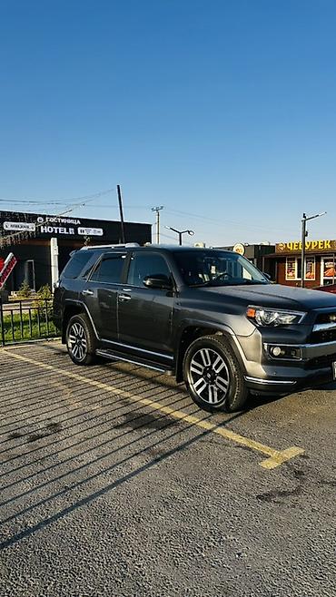 Toyota 4Runner: 2018 г., 4 л, Автомат, Бензин, Внедорожник