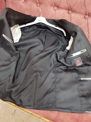 Kostyumlar: Kastum 40 L razmer alinib 299 azn təzə — 6