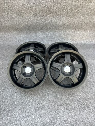 купить резину на 15: Модель Rays VOLK RACING GROUP AV REVOLUTION 🔹Диаметр 15" 🔹PCD 4*100