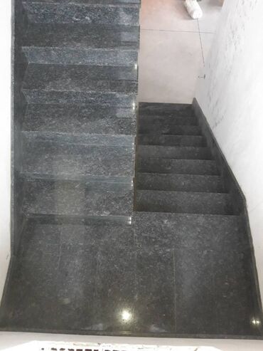 Лестницы из гранита, мрамора: Лестница из гранита, мрамора Для дома, Бесплатный замер, Форма лестницы: Много-маршевая, Стиль: Модерн — 14