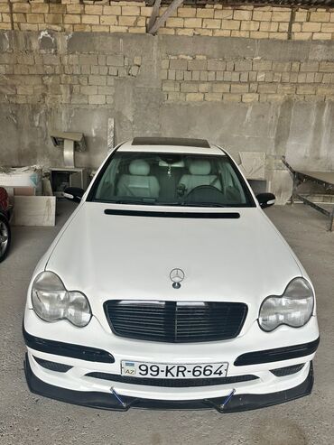 мерседес w202: Mercedes-Benz C-Class: 2.3 l | 2005 il Sedan
