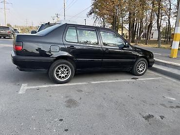 vento vento: Volkswagen Vento: 1992 г., 2 л, Автомат, Бензин, Седан — 3