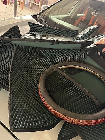 полики киа карнивал: 3D Eva Полики Для салона Subaru, цвет - Зеленый, Б/у, Самовывоз — 2