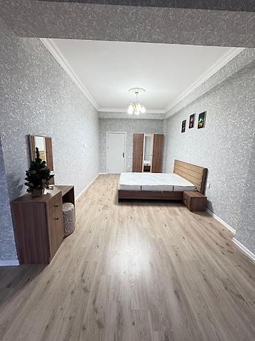 Uzunmüddətli kirayə mənzillər: Dəniz mənzərəli, müasir tərtibatlı 2 otaqlı mənzil 75 kv Təsvir: - — 10