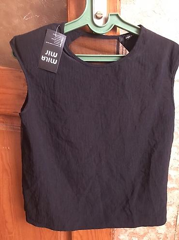 milano botinkalar: Qara qadın bluzası – sleeveless, yuvarlaq yaxalı. Ön hissə mat — 1
